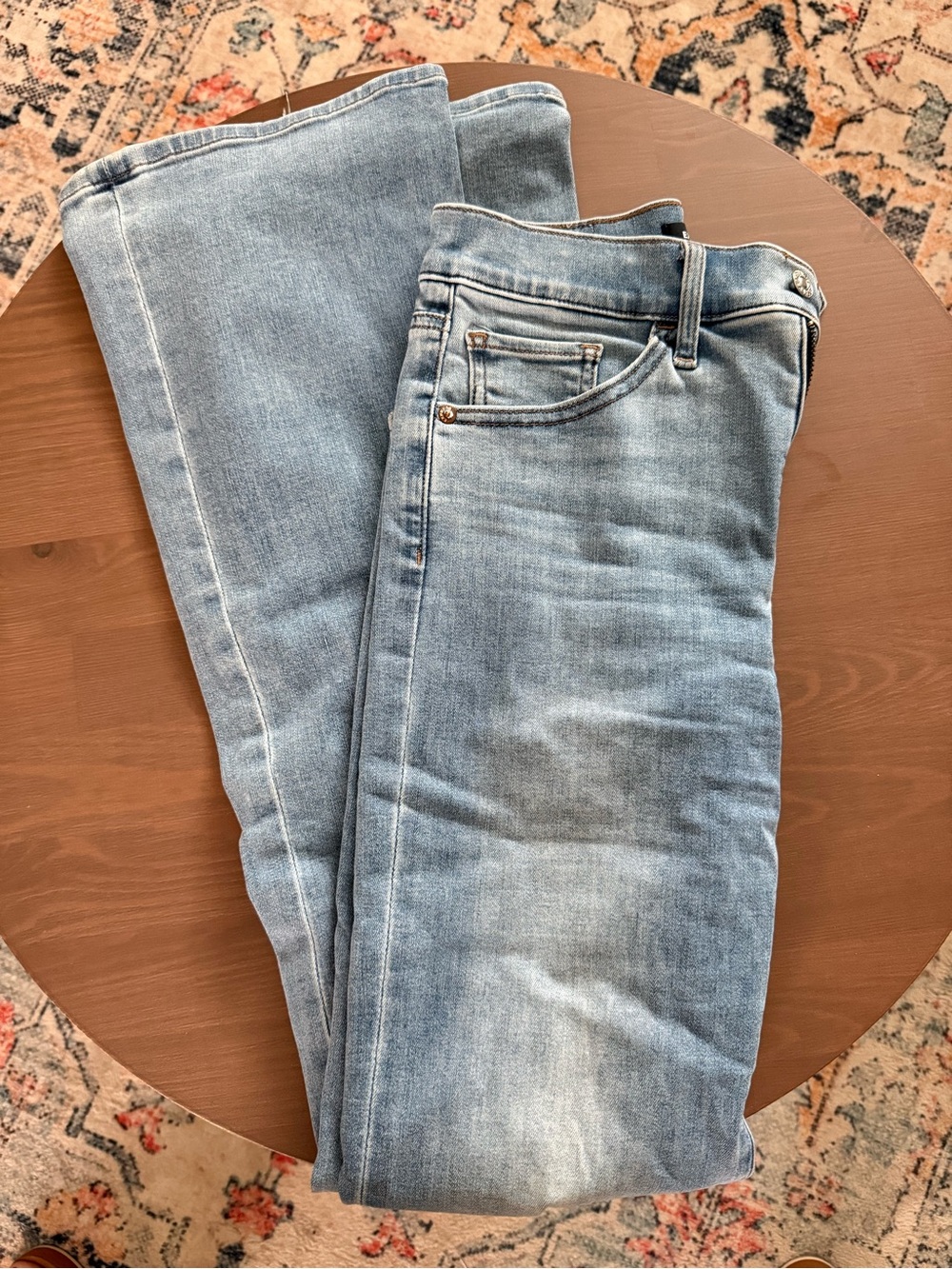 Express Light Wash Women's bootcut Jeans